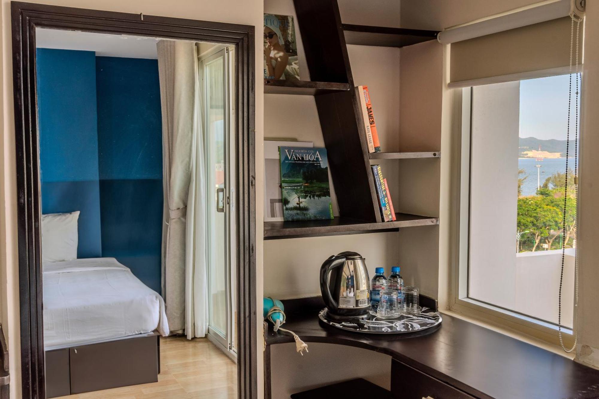 Melyna Hotel Nha Trang Beach Exterior photo