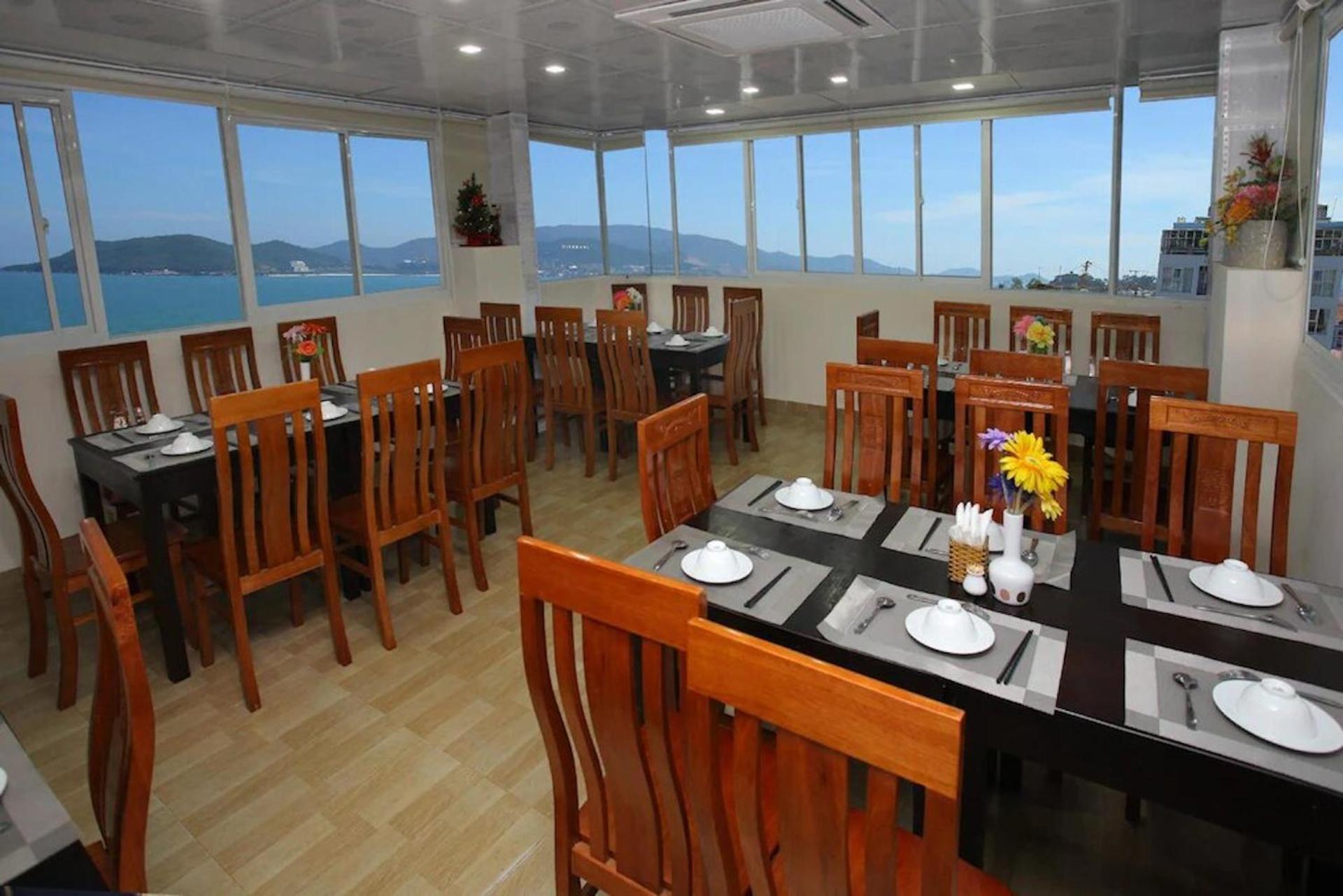 Melyna Hotel Nha Trang Beach Exterior photo