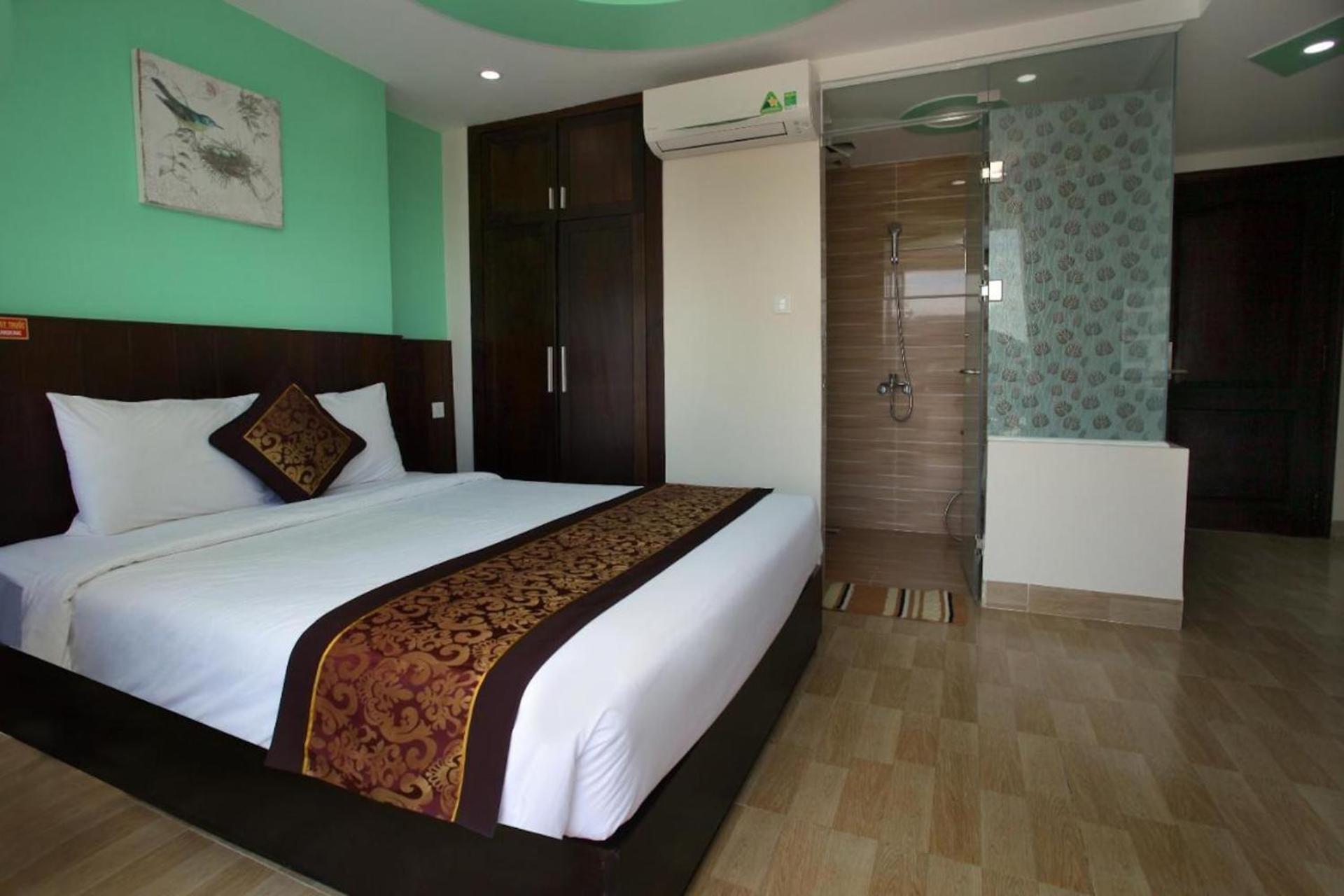 Melyna Hotel Nha Trang Beach Exterior photo