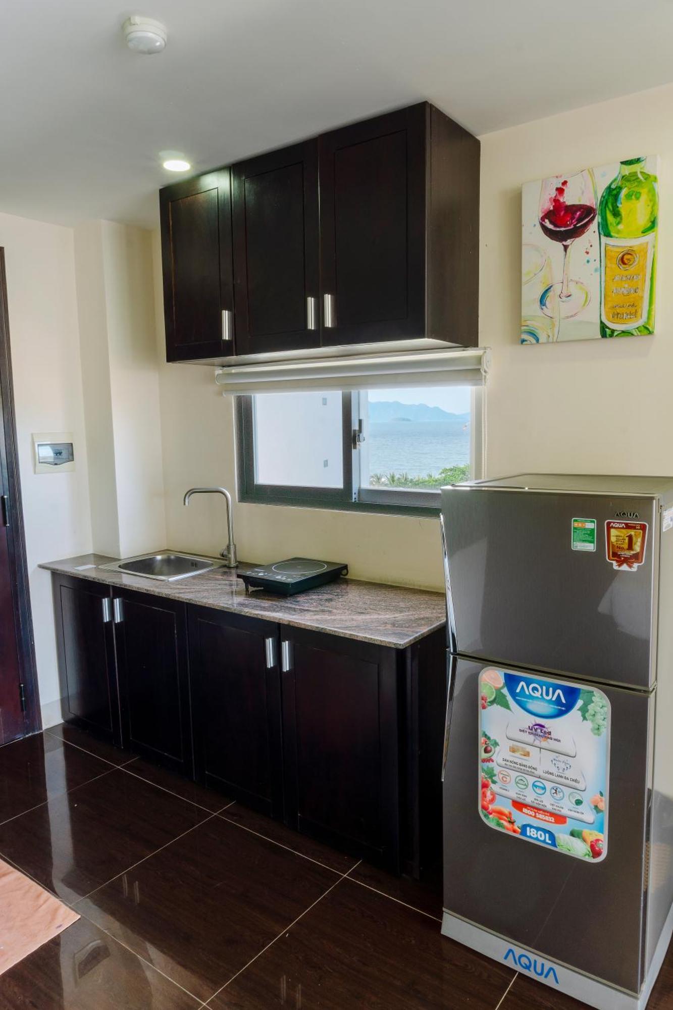 Melyna Hotel Nha Trang Beach Exterior photo